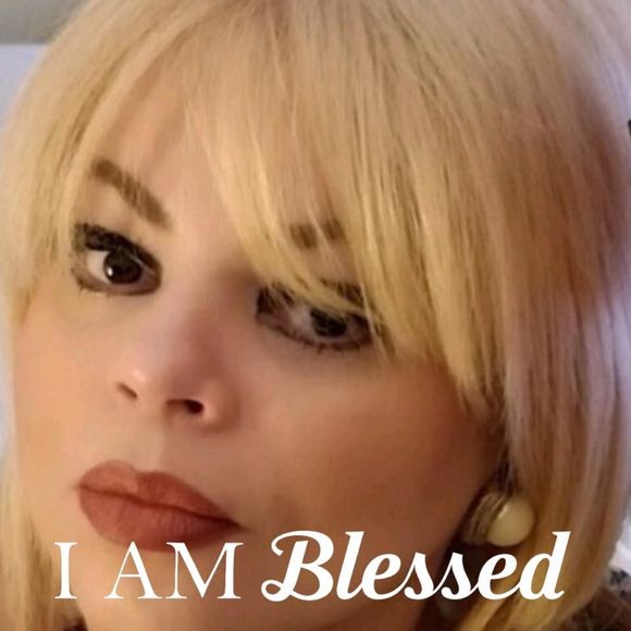 Meet your Posher, Marilyn - Picture 1 of 1